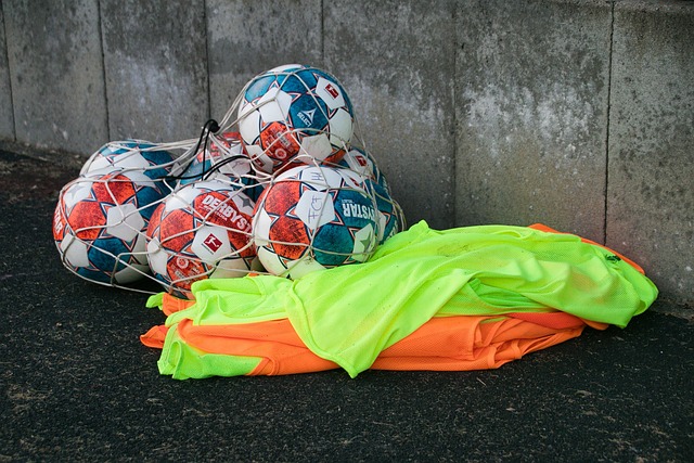 博格巴面临 博格巴面临